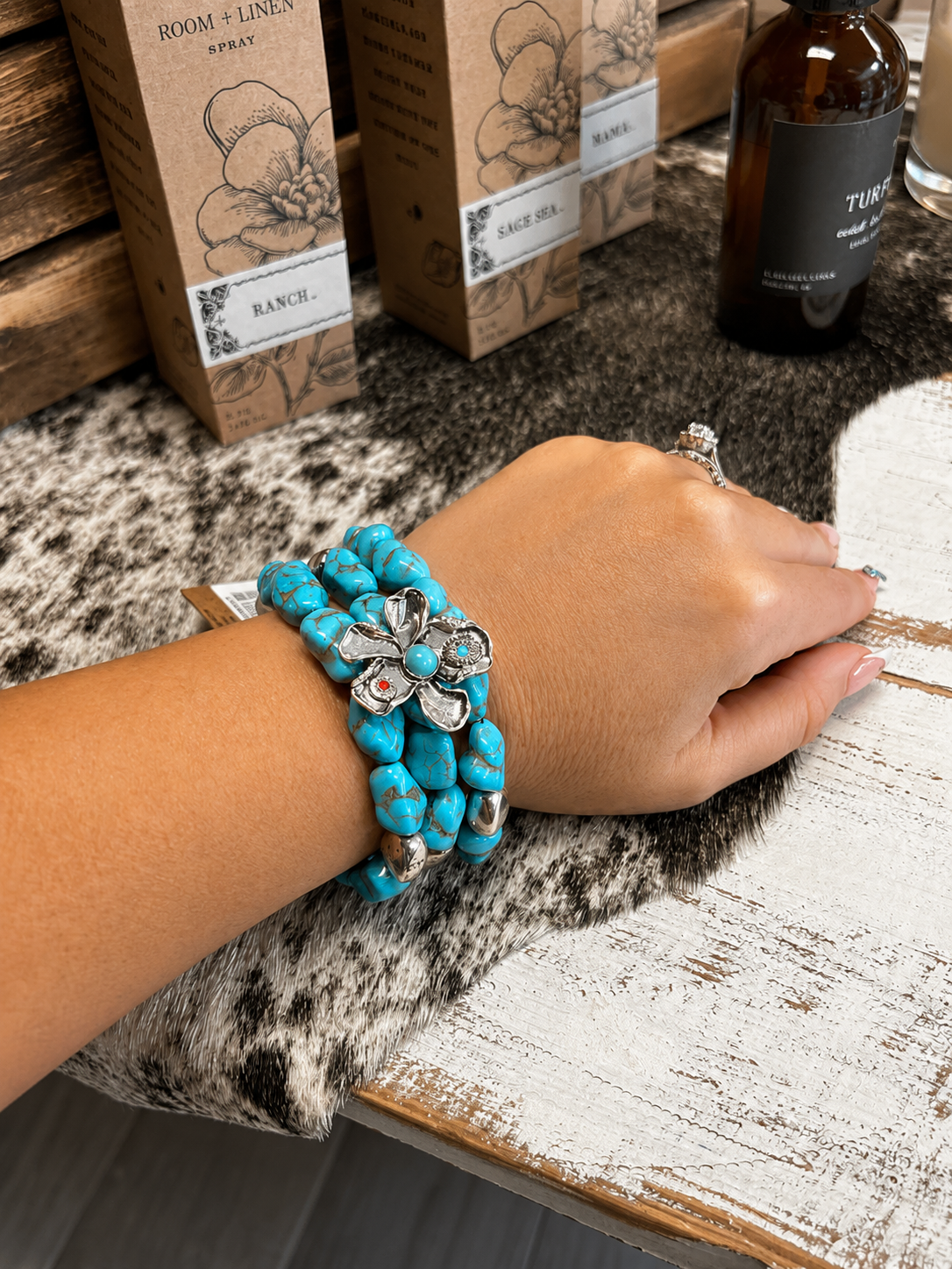 Western Flower Stretch Bracelet