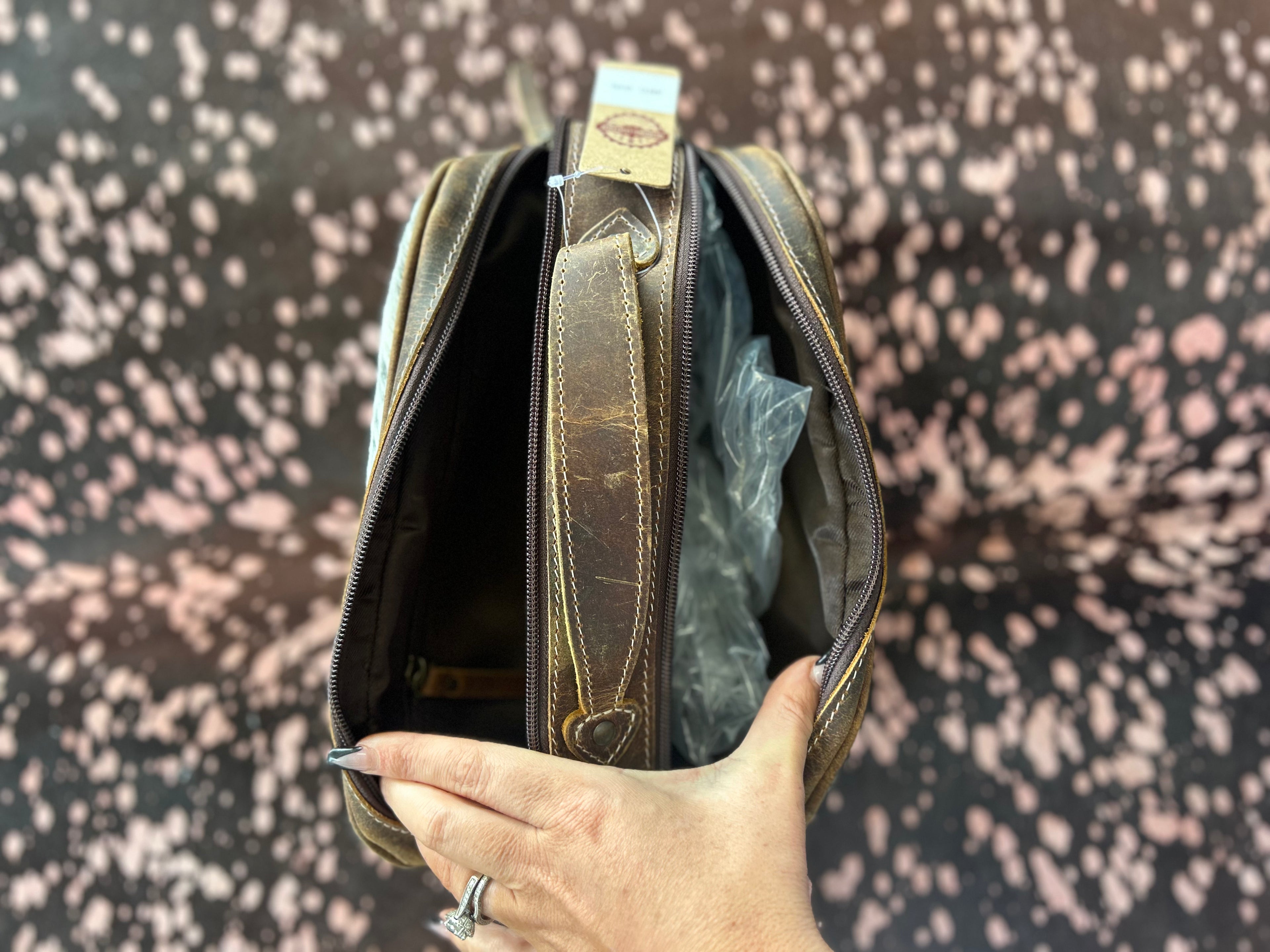 Cowhide Canyon Carry Case