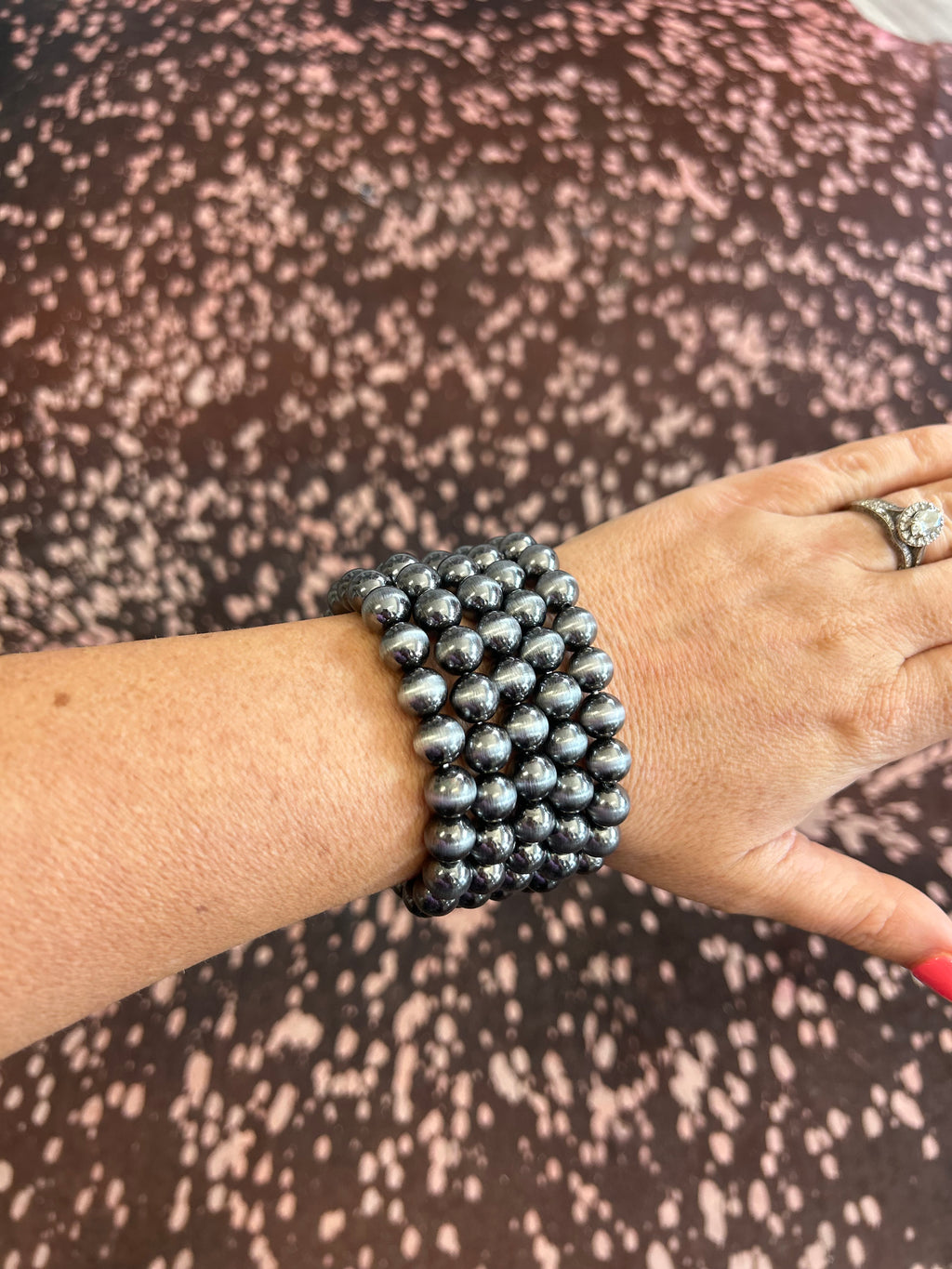 Navajo Pearl 5 Stackable Bracelet