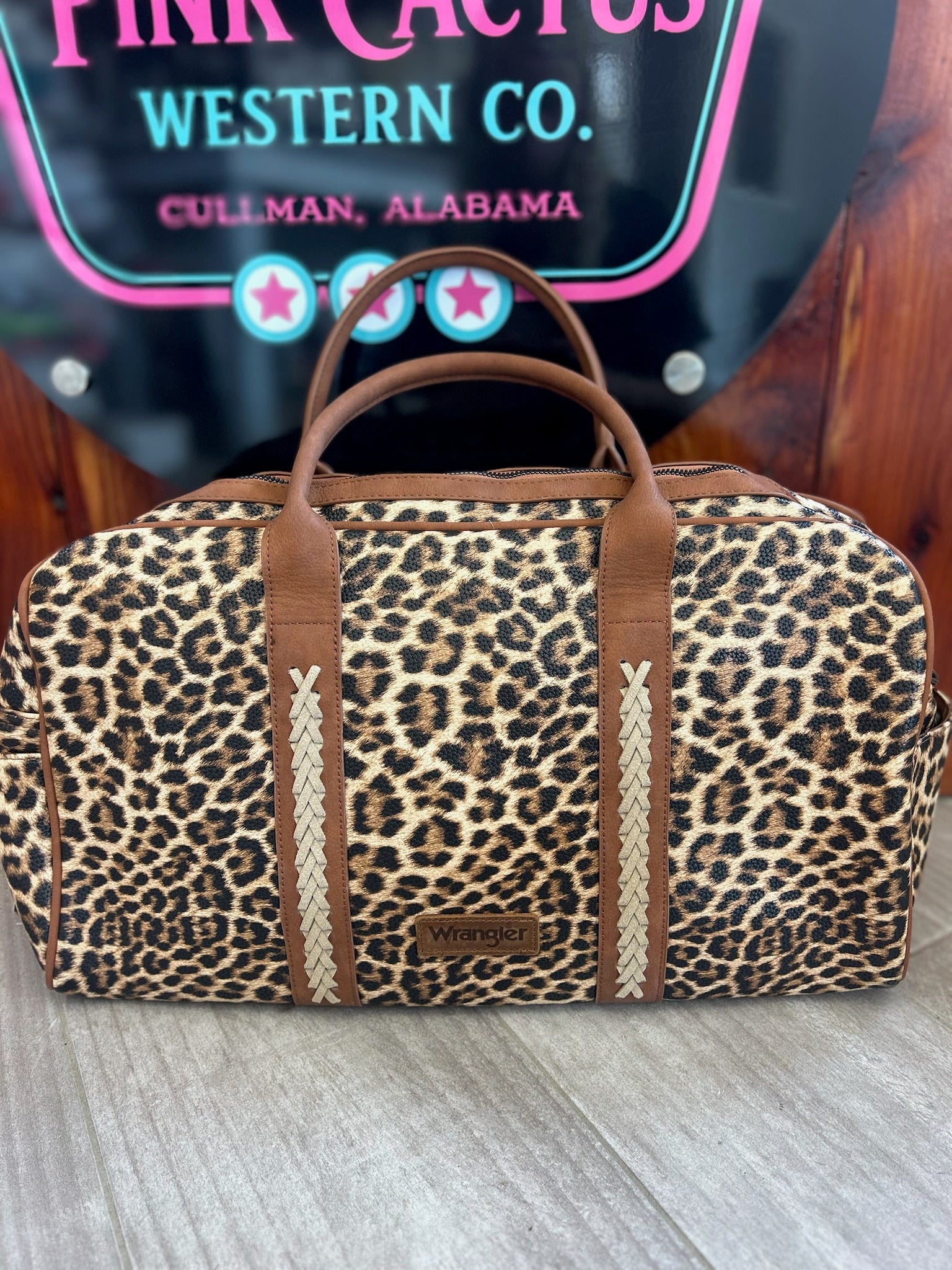 Wrangler Wild Side Leopard Weekender