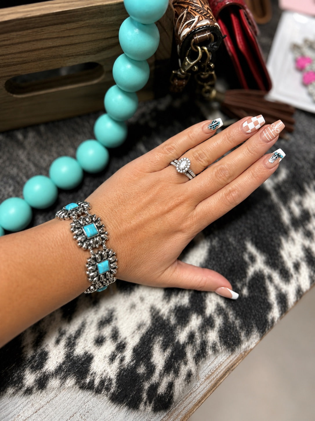 Western Flower Concho Stretch Bracelet